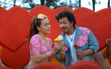 चलचित्र   ‘हरिबहादुरको जुत्ता’को दोस्रो गीत ‘ढाका टोपी शिरैमा’  सार्वजनिक